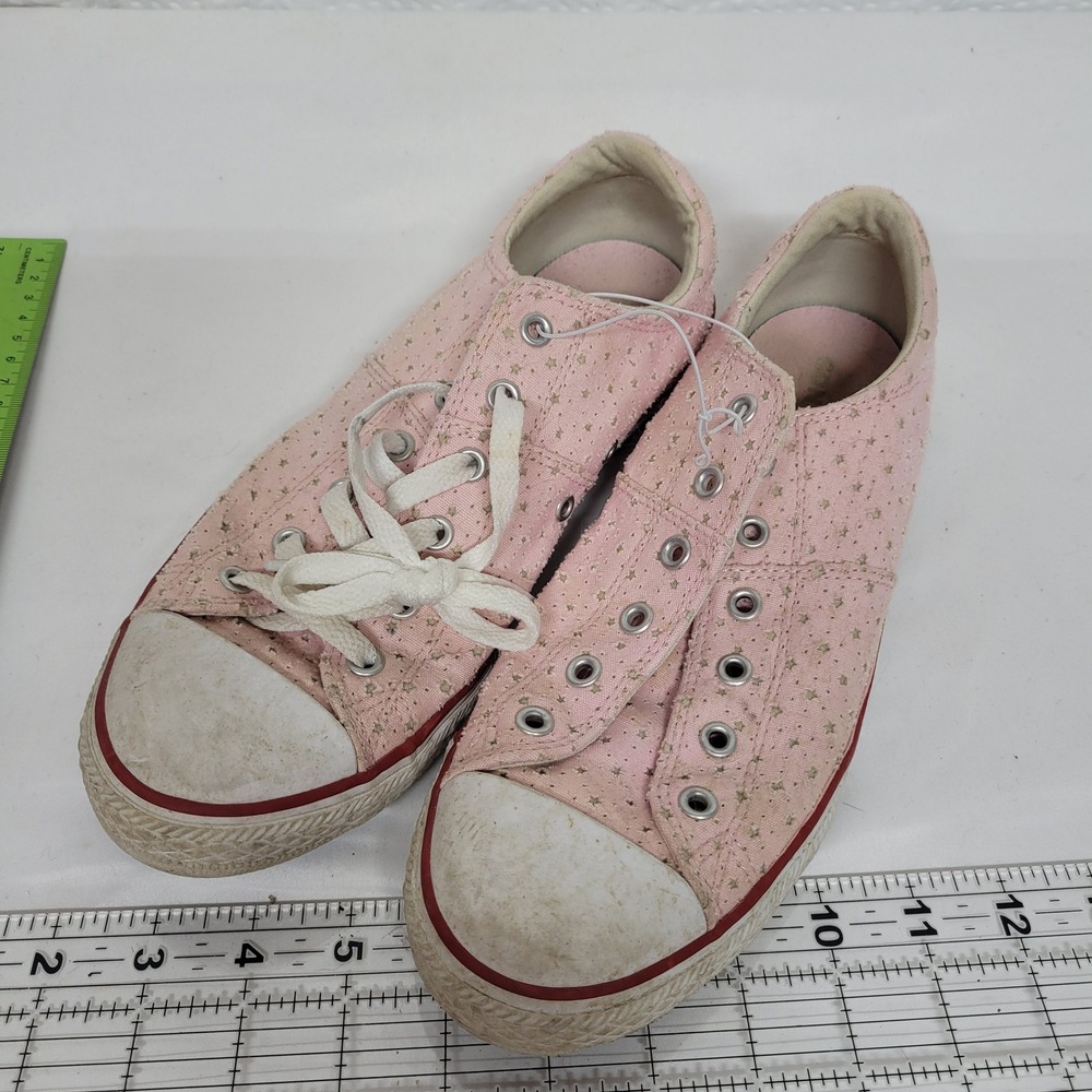 Converse Chuck Taylor All Star Pink Star Embroidered Low Top Sneakers 660711F